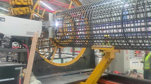 山東魯源全自動(dòng)鋼筋籠滾焊機(jī)中鐵十九局施工現(xiàn)場(chǎng),滾焊機(jī)調(diào)試完成